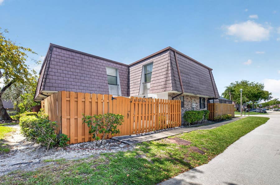 Property photo for 7582 Courtyard Run E, Boca Raton, FL