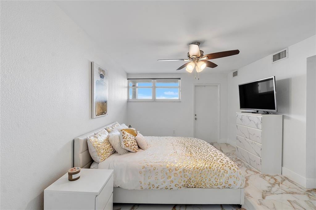 3100 NE 49th Street, #807, Fort Lauderdale, FL 33308 Photo 10