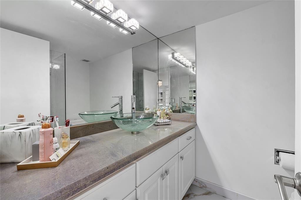 3100 NE 49th Street, #807, Fort Lauderdale, FL 33308 Photo 9