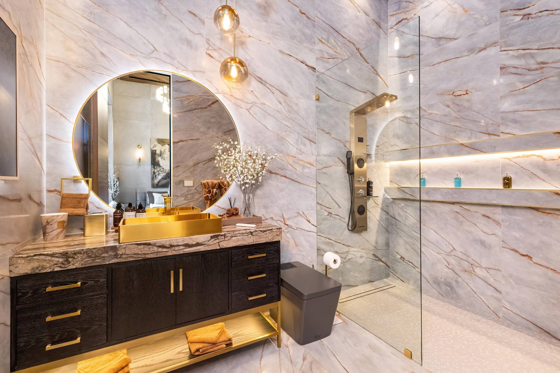 16121 Quiet Vista Circle, Delray Beach, FL 33446 Guest Bathroom
