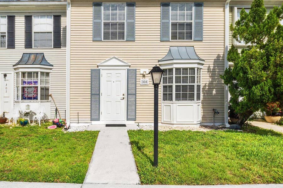 Property photo for 304 Georgian Park Drive, Jupiter, FL