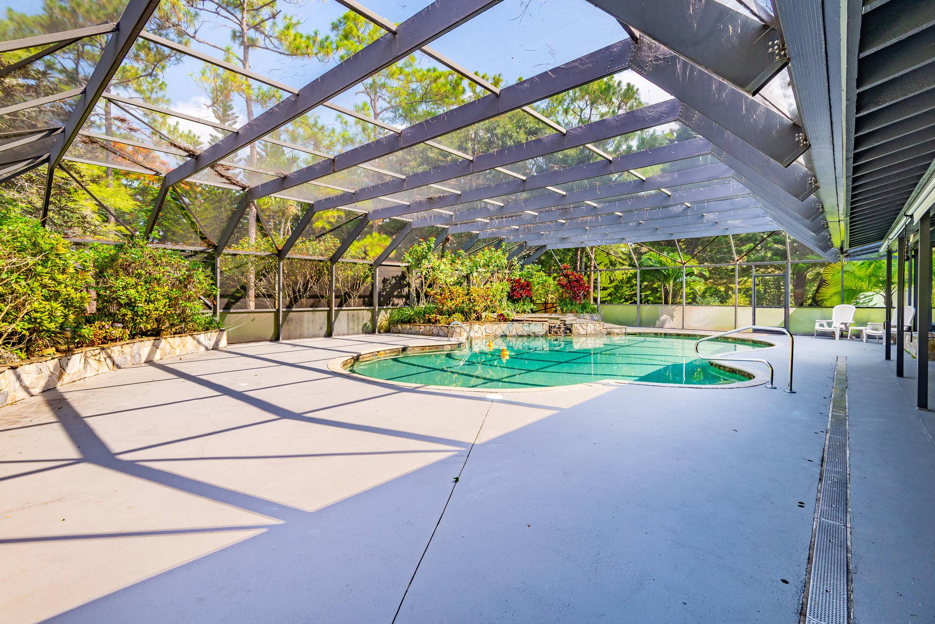 Enclosed Pool with Care-taker self-cleaning system
