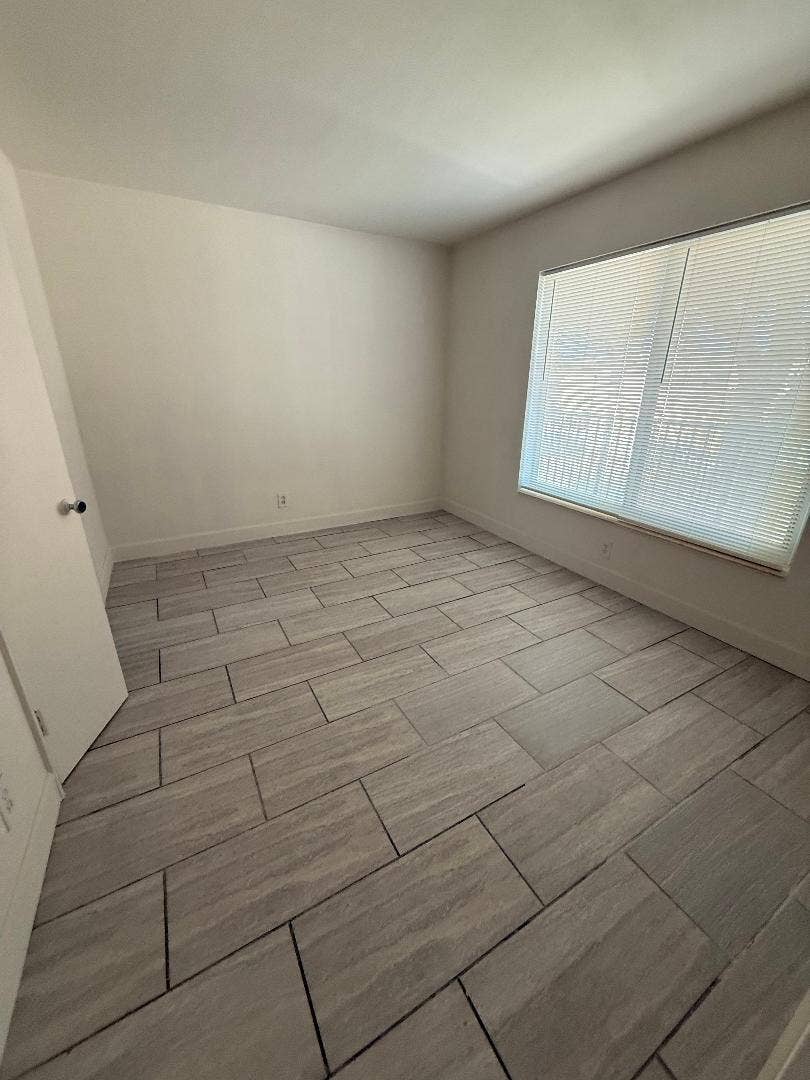 2317 NE 2nd Street, #5, Pompano Beach, FL 33062 23175B