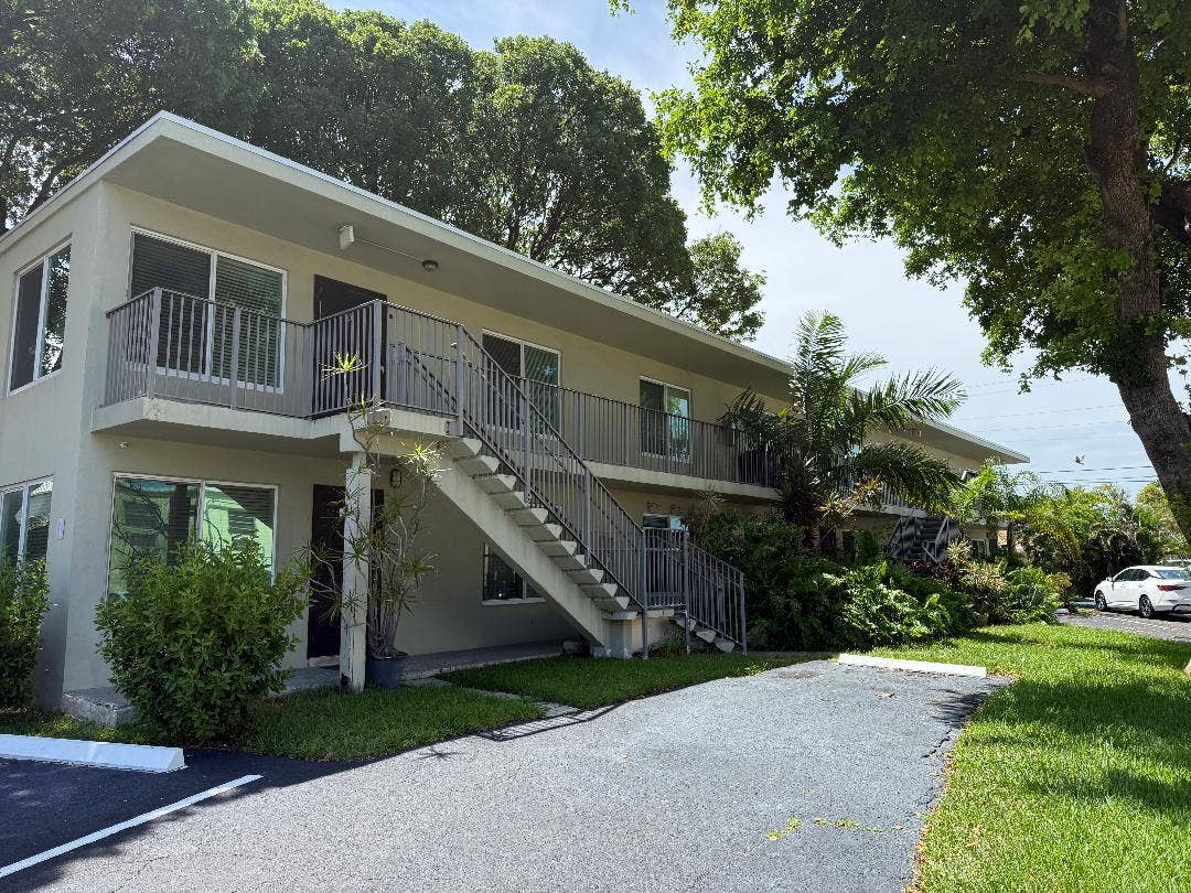 2317 NE 2nd Street, #5, Pompano Beach, FL 33062 2317front