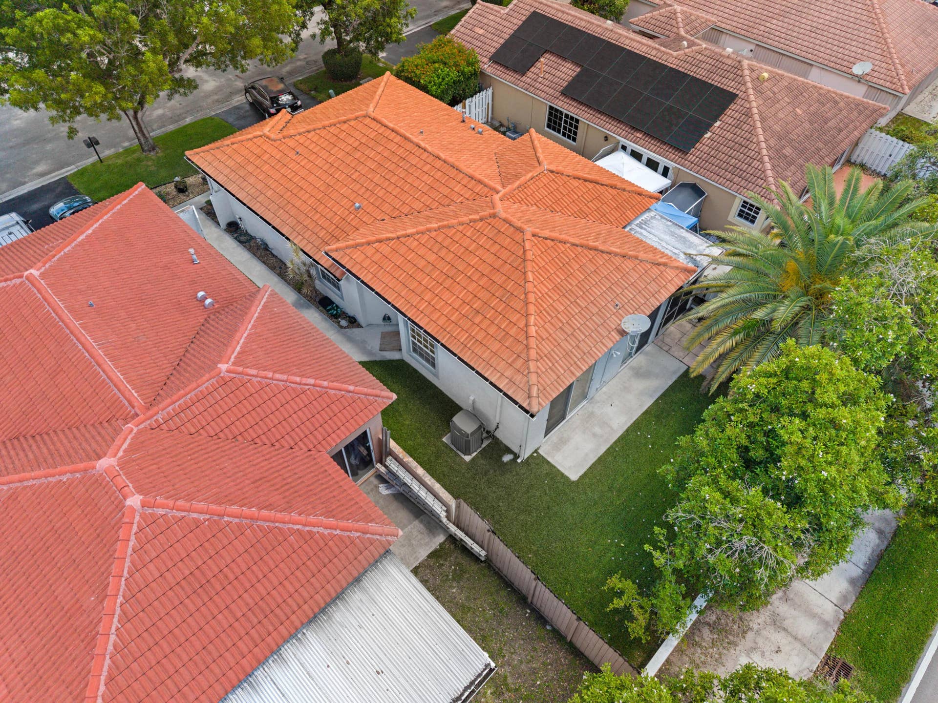 13452 NW 5th Court, Plantation, FL 33325 Enclosed yard for pets