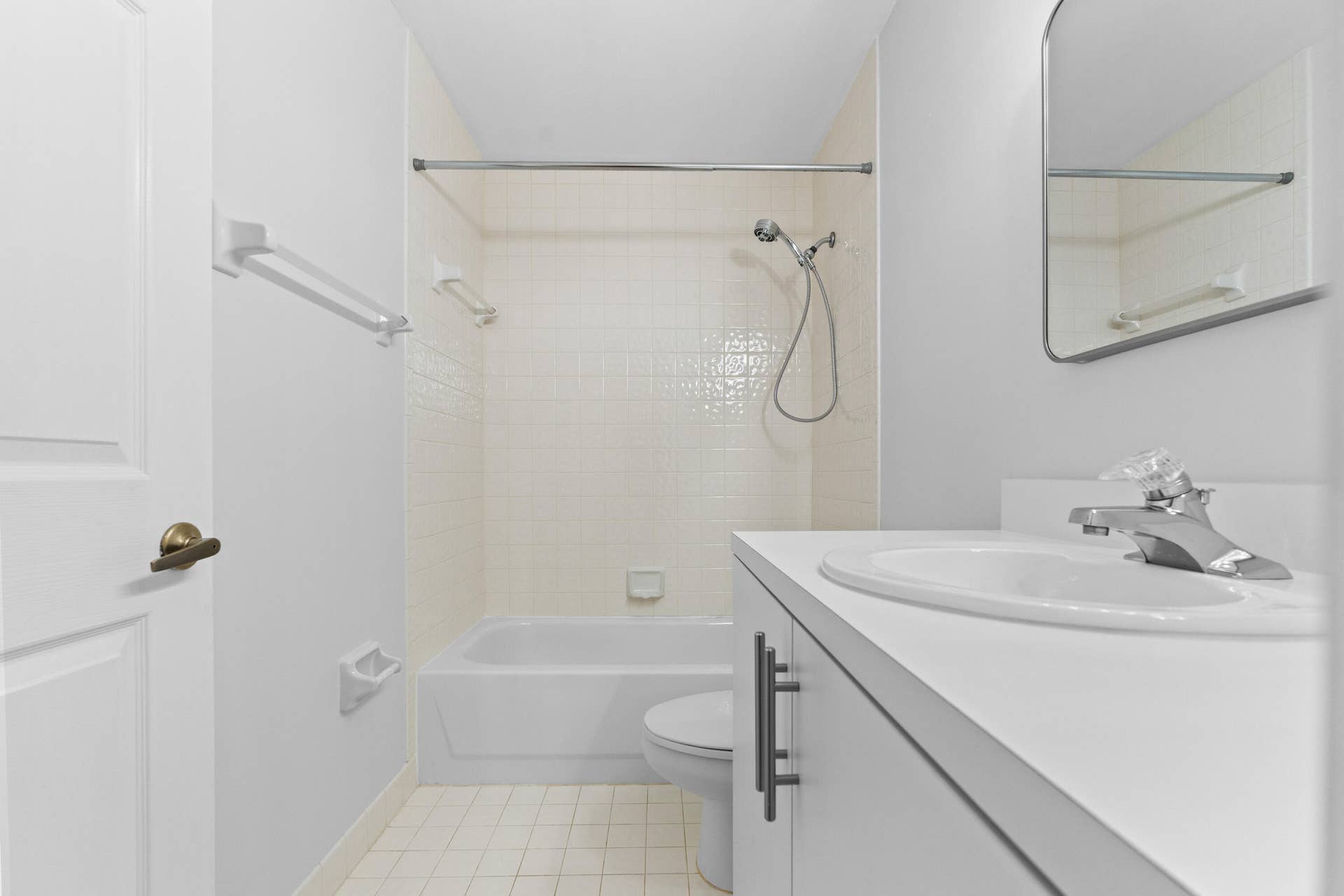 13452 NW 5th Court, Plantation, FL 33325 BAthroom 2