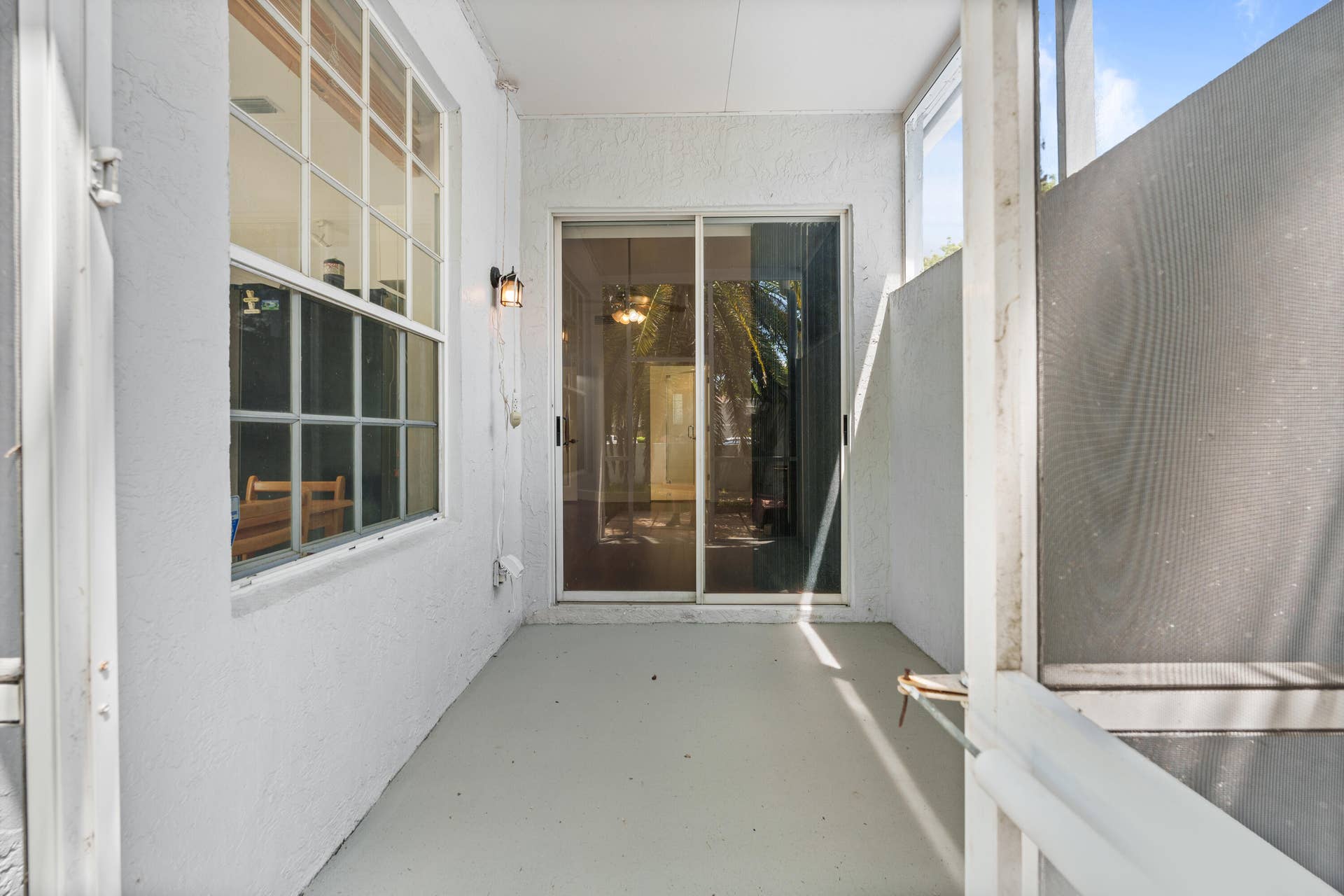 13452 NW 5th Court, Plantation, FL 33325 Screened Patio