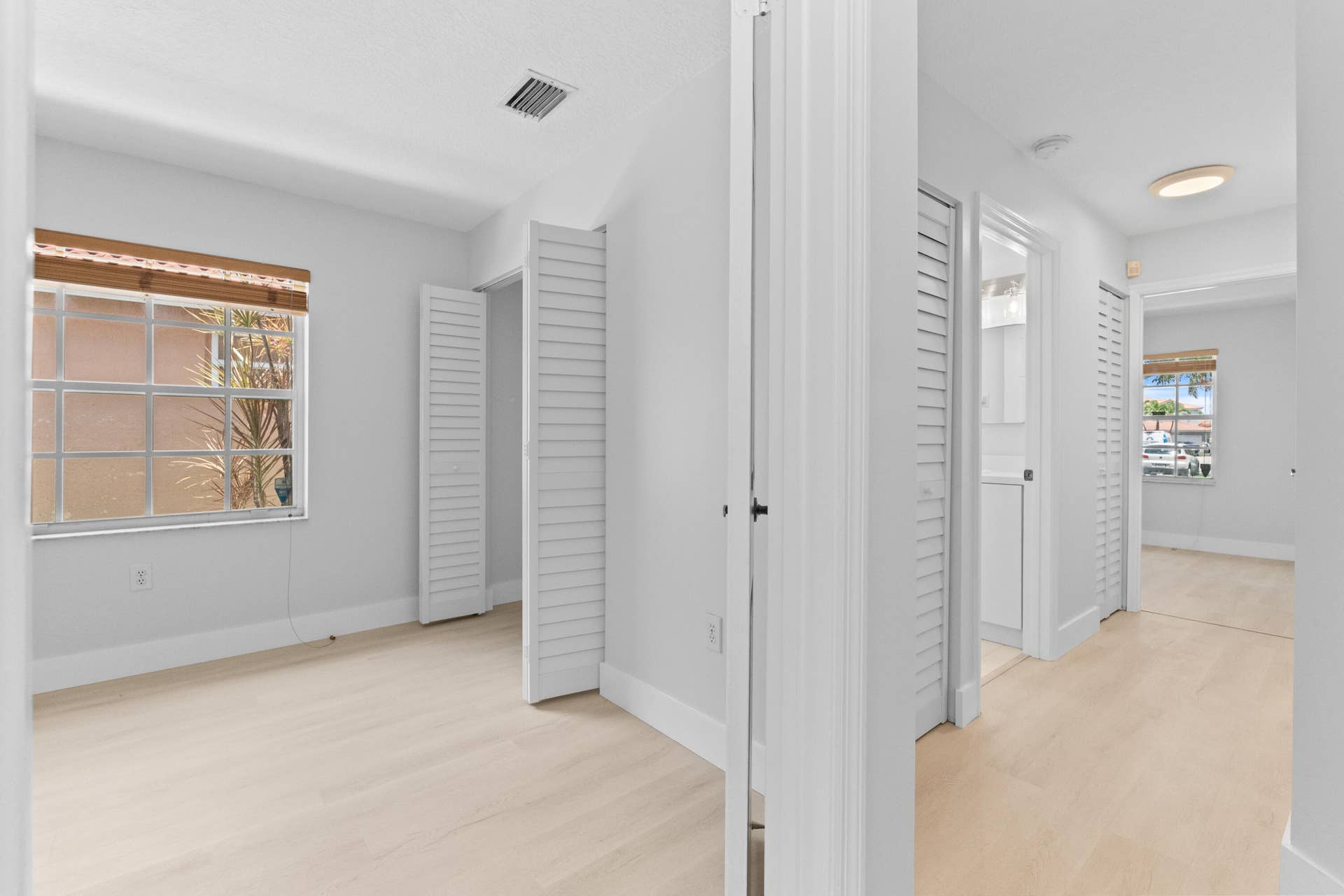 13452 NW 5th Court, Plantation, FL 33325 Hall shot Be 2 and 3