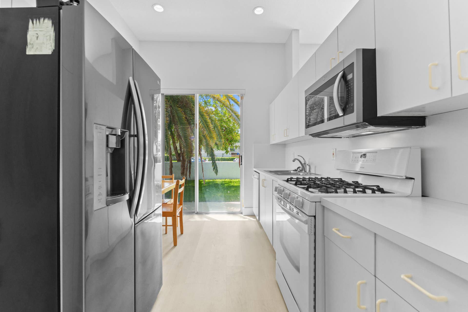 13452 NW 5th Court, Plantation, FL 33325 Kitchen