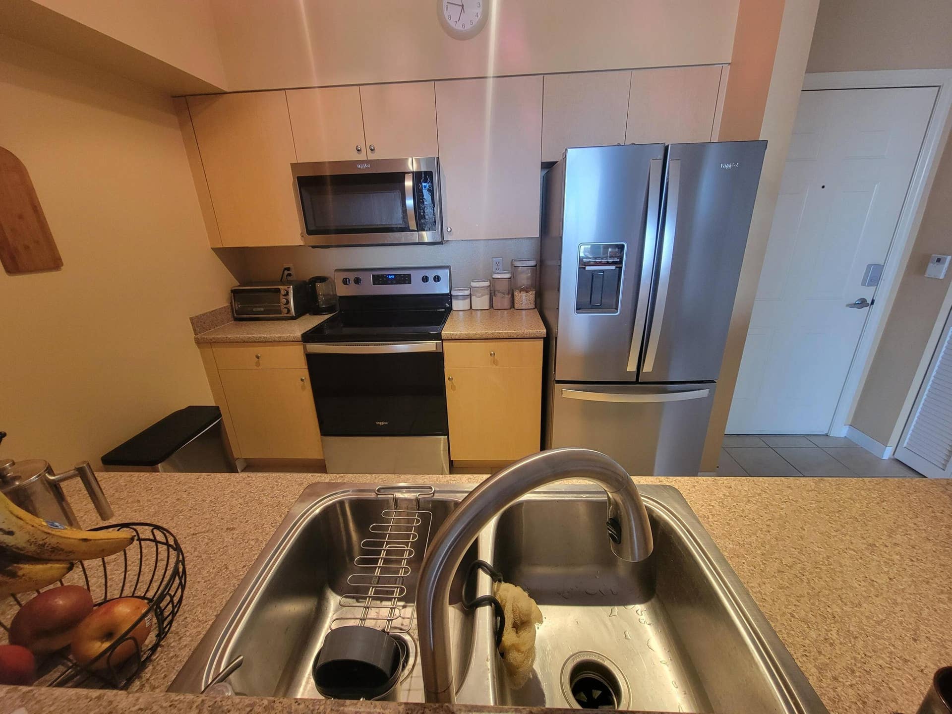 616 Clearwater Park Road, #1207, West Palm Beach, FL 33401 KITCHEN