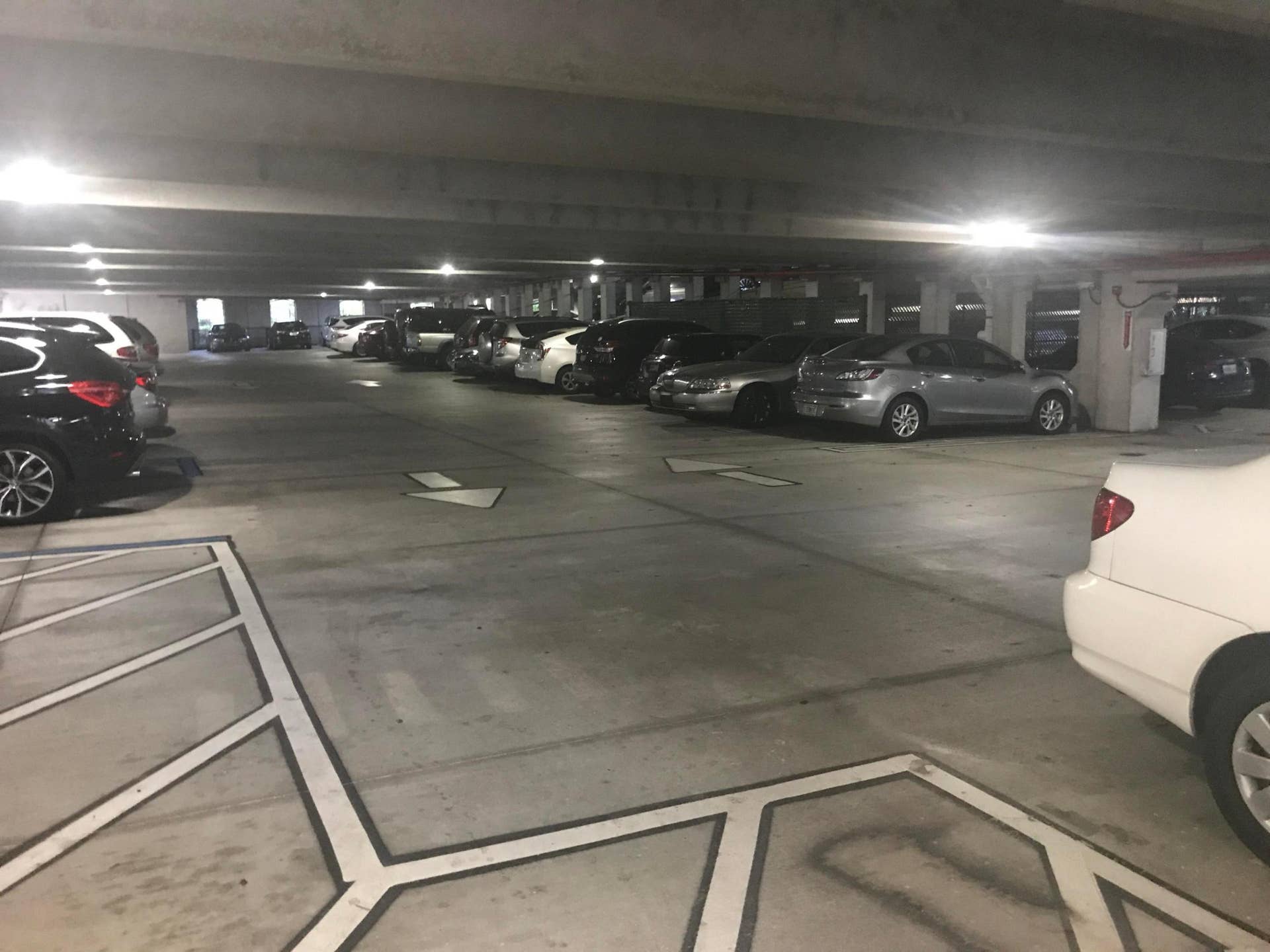 616 Clearwater Park Road, #1207, West Palm Beach, FL 33401 PRIVATE SECURE GARAGE
