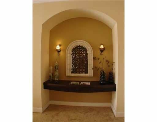 616 Clearwater Park Road, #1207, West Palm Beach, FL 33401 ENTRANCE CLUBHOUSE/PARTY ROOM