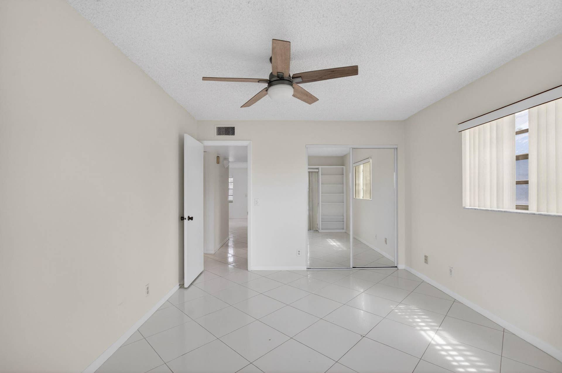 955 Normandy Trail, Delray Beach, FL 33484 29-web-or-mls-DSC_5092