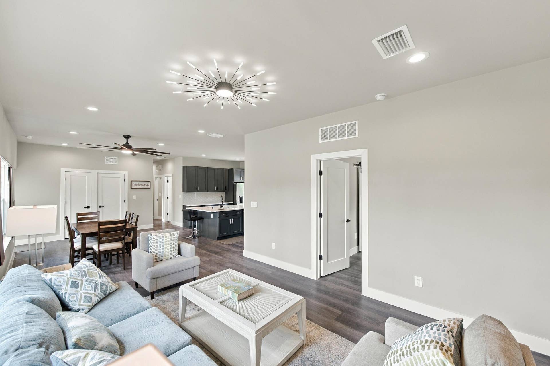 2801 NE 2nd Avenue, Wilton Manors, FL 33334 Living area