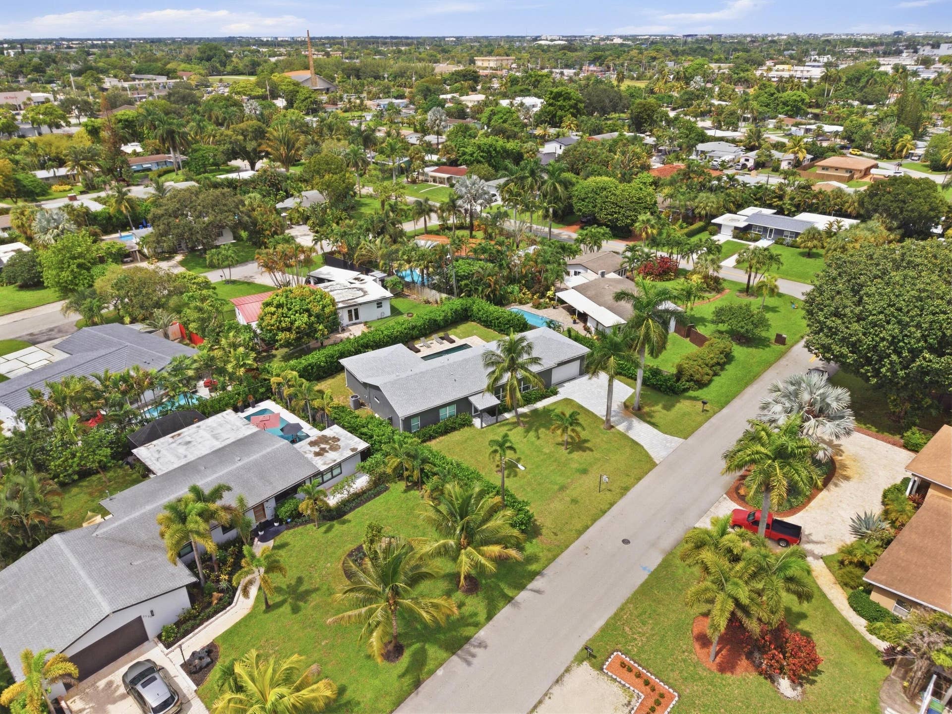 2801 NE 2nd Avenue, Wilton Manors, FL 33334 Friendly neighbors, and a community of helpful active and athletic people who love living here.
