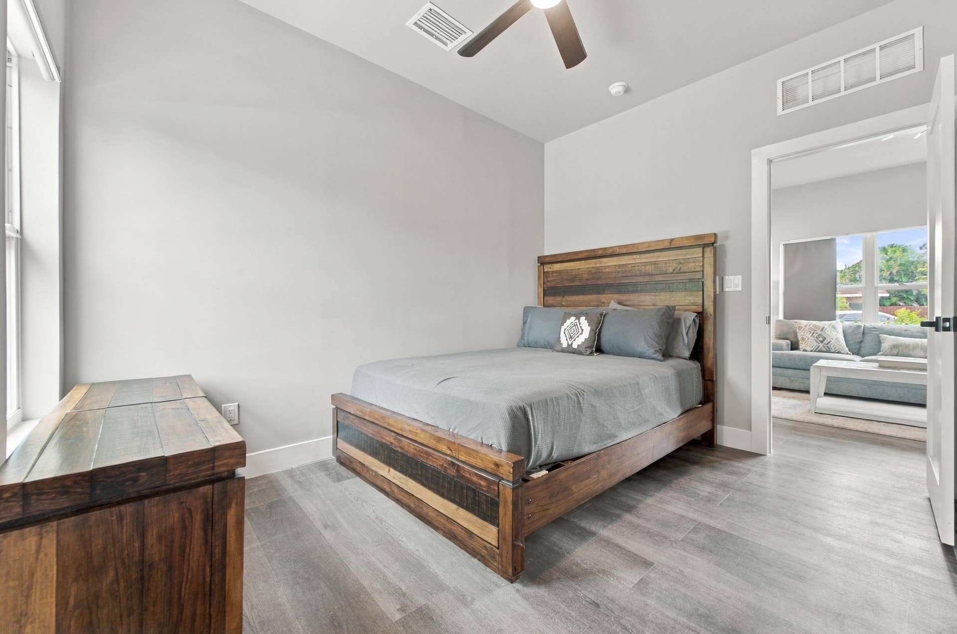 2801 NE 2nd Avenue, Wilton Manors, FL 33334 4th bedroom right off the pool