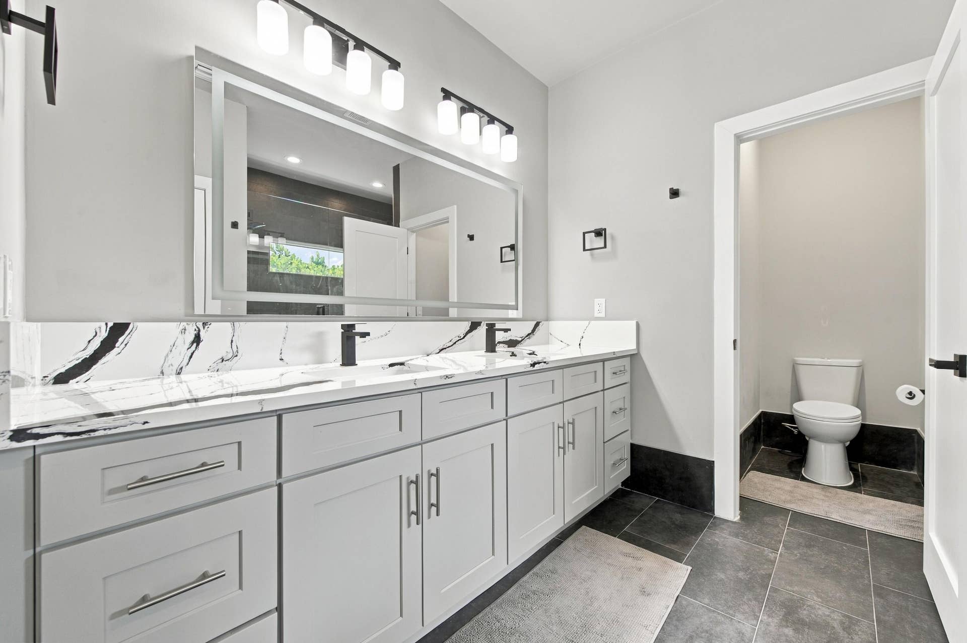 2801 NE 2nd Avenue, Wilton Manors, FL 33334 HUGE Primary Bathroom with private toilet closet