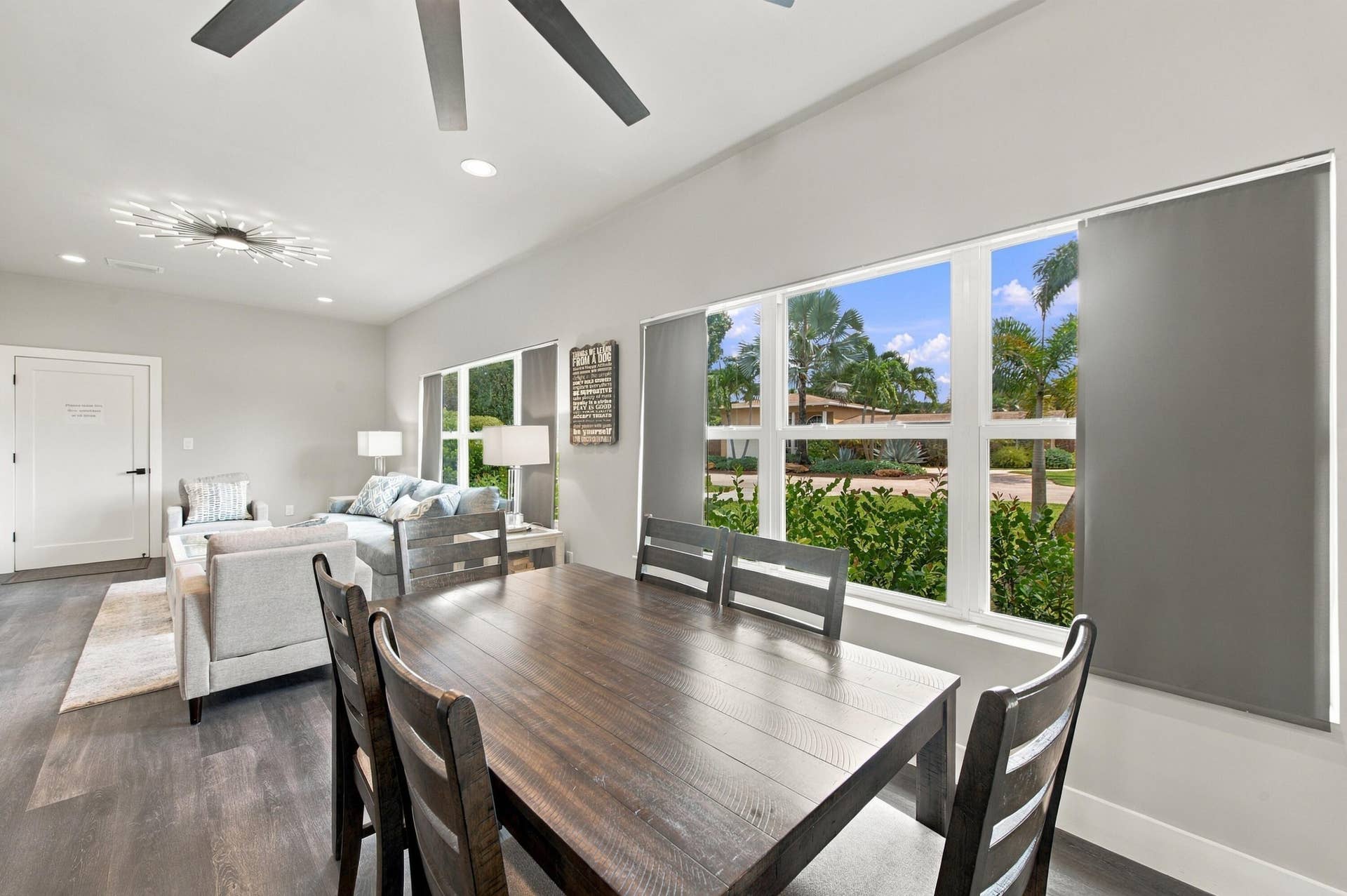 2801 NE 2nd Avenue, Wilton Manors, FL 33334 Living and Dining area