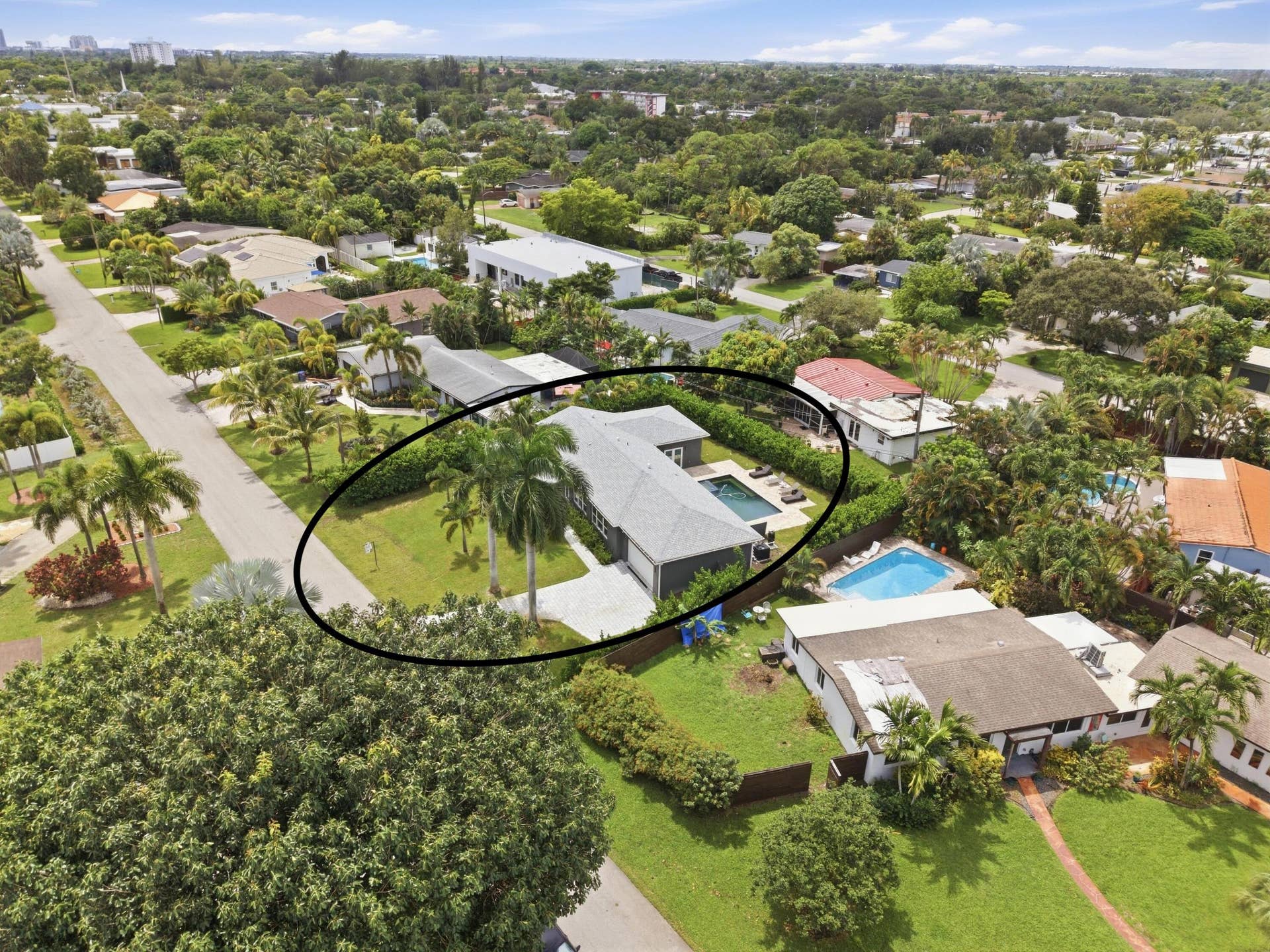 2801 NE 2nd Avenue, Wilton Manors, FL 33334 One of the most sought after neighborhoods in Florida.