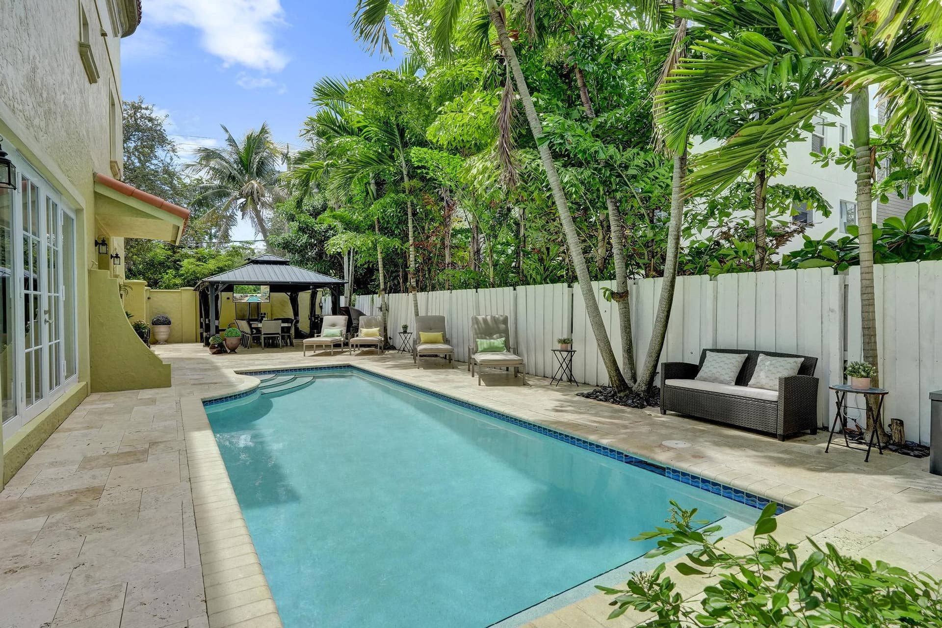 1411 NE 7th Street, Fort Lauderdale, FL 33304 DSC00820