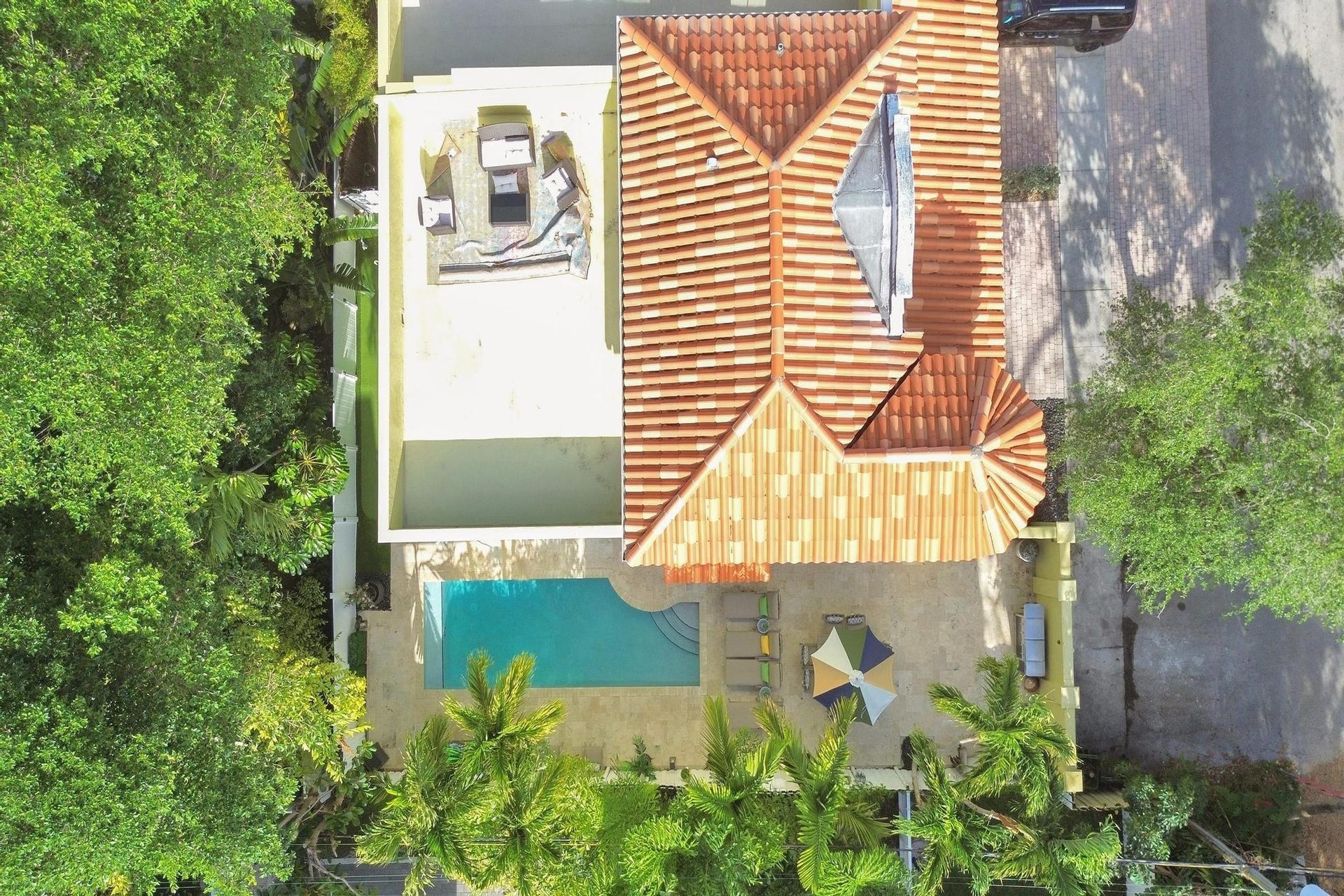 1411 NE 7th Street, Fort Lauderdale, FL 33304 DSC00787