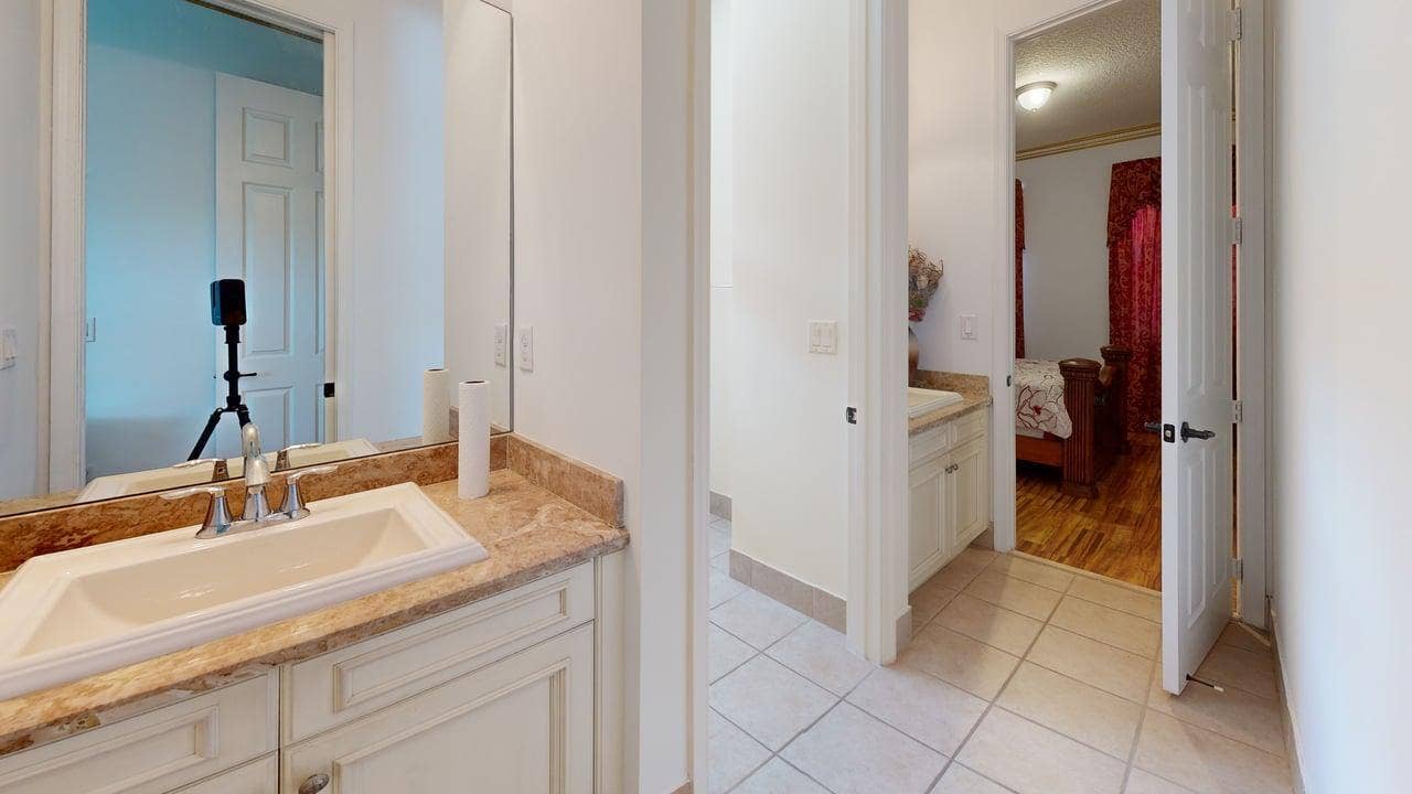 3686 NW 85th Terrace, Cooper City, FL 33024 3686-NW-85Th-Ter-Bathroom 1