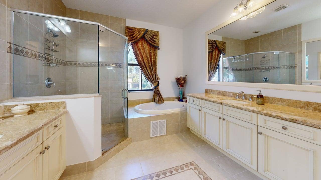 3686 NW 85th Terrace, Cooper City, FL 33024 3686-NW-85Th-Ter-Bathroom