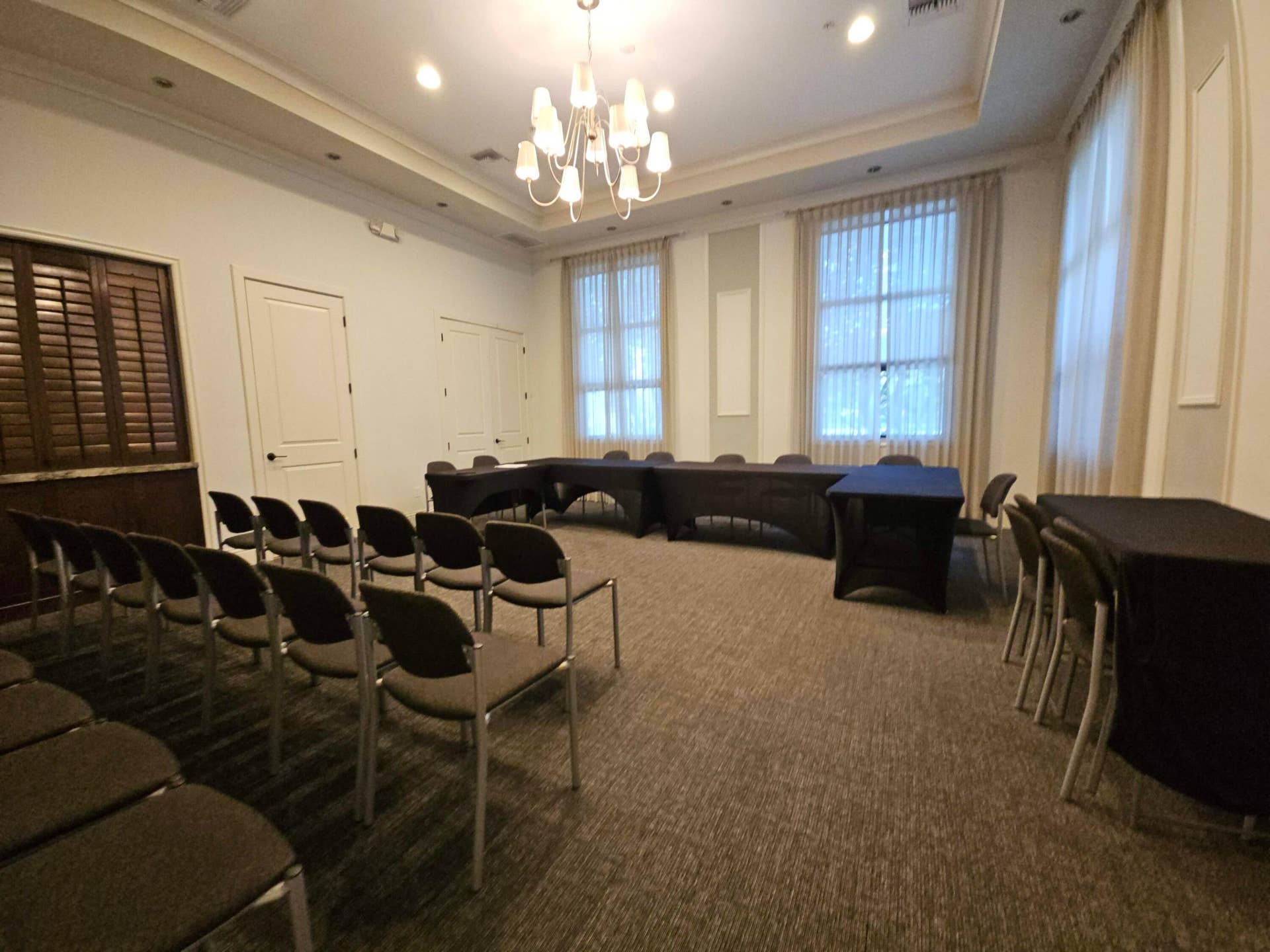 3686 NW 85th Terrace, Cooper City, FL 33024 Club house meeting room