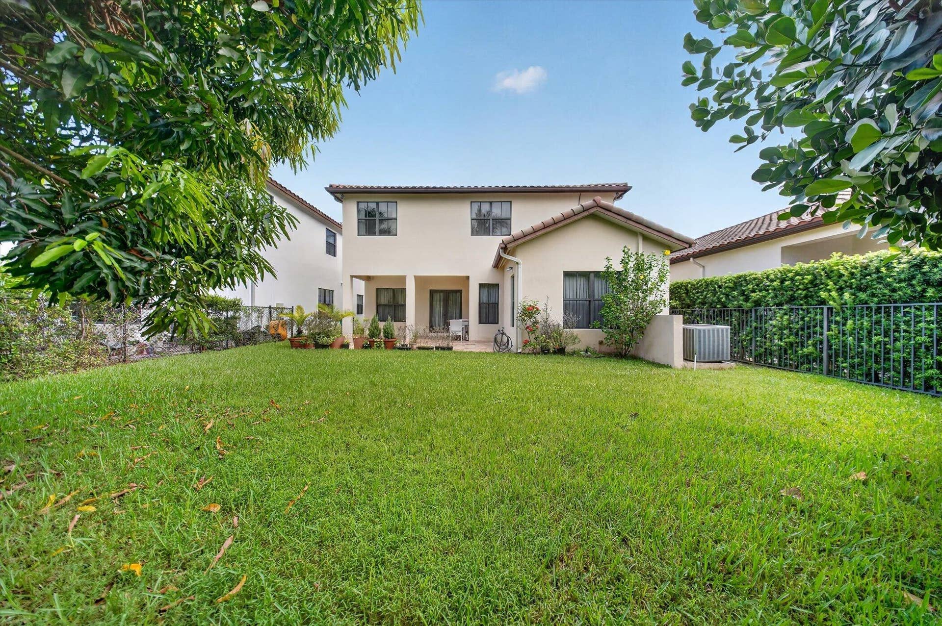 3686 NW 85th Terrace, Cooper City, FL 33024 48-3686-NW-85th-Terrace-LPG