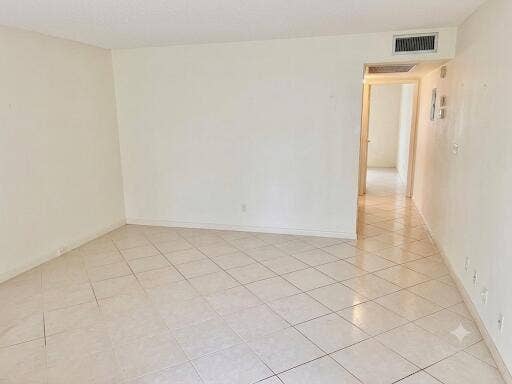 1015 Ainslie A Drive, Boca Raton, FL 33434 Living Room