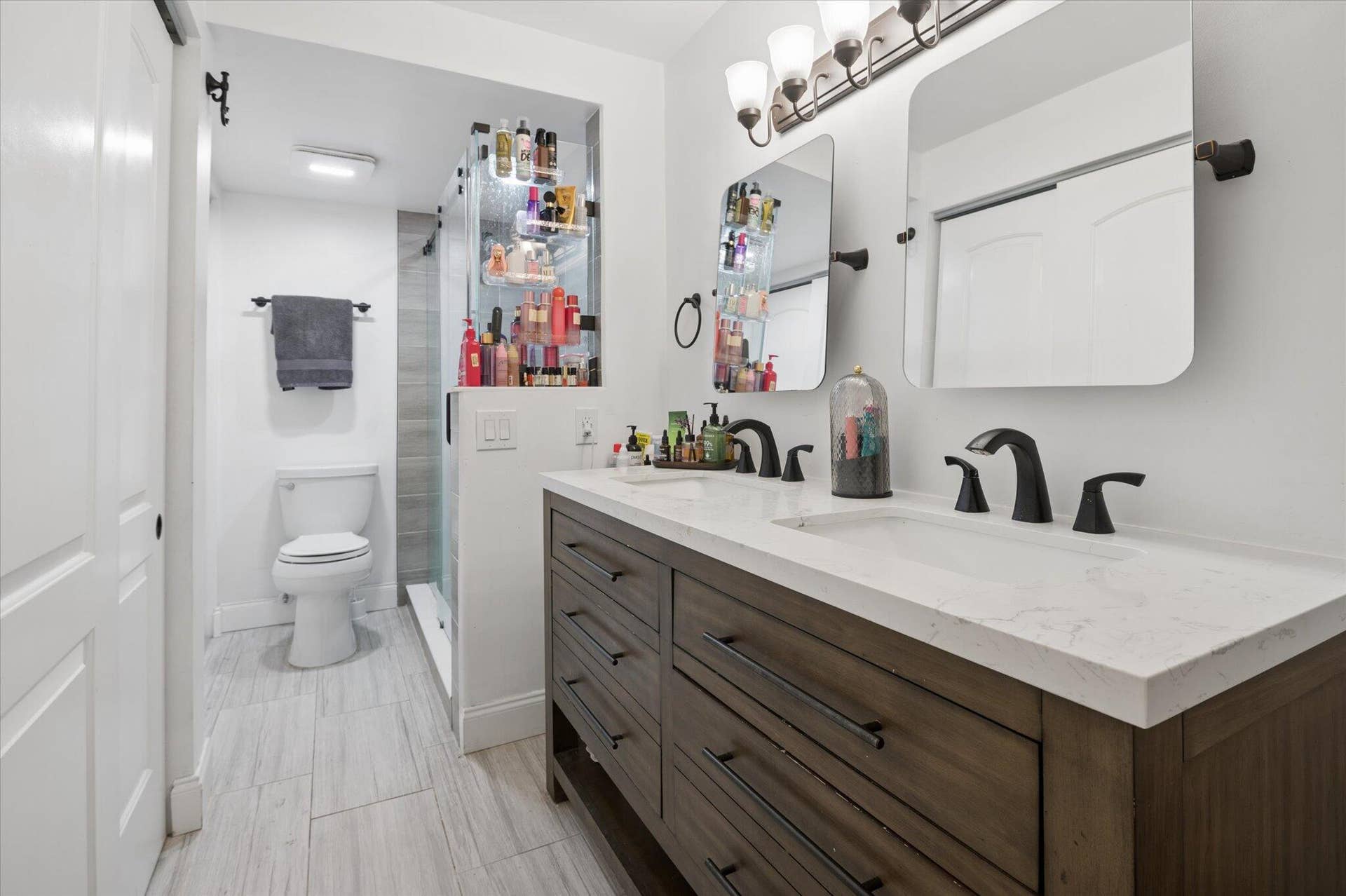 3589 S Ocean Boulevard, #26, South Palm Beach, FL 33480 Primary Bathroom