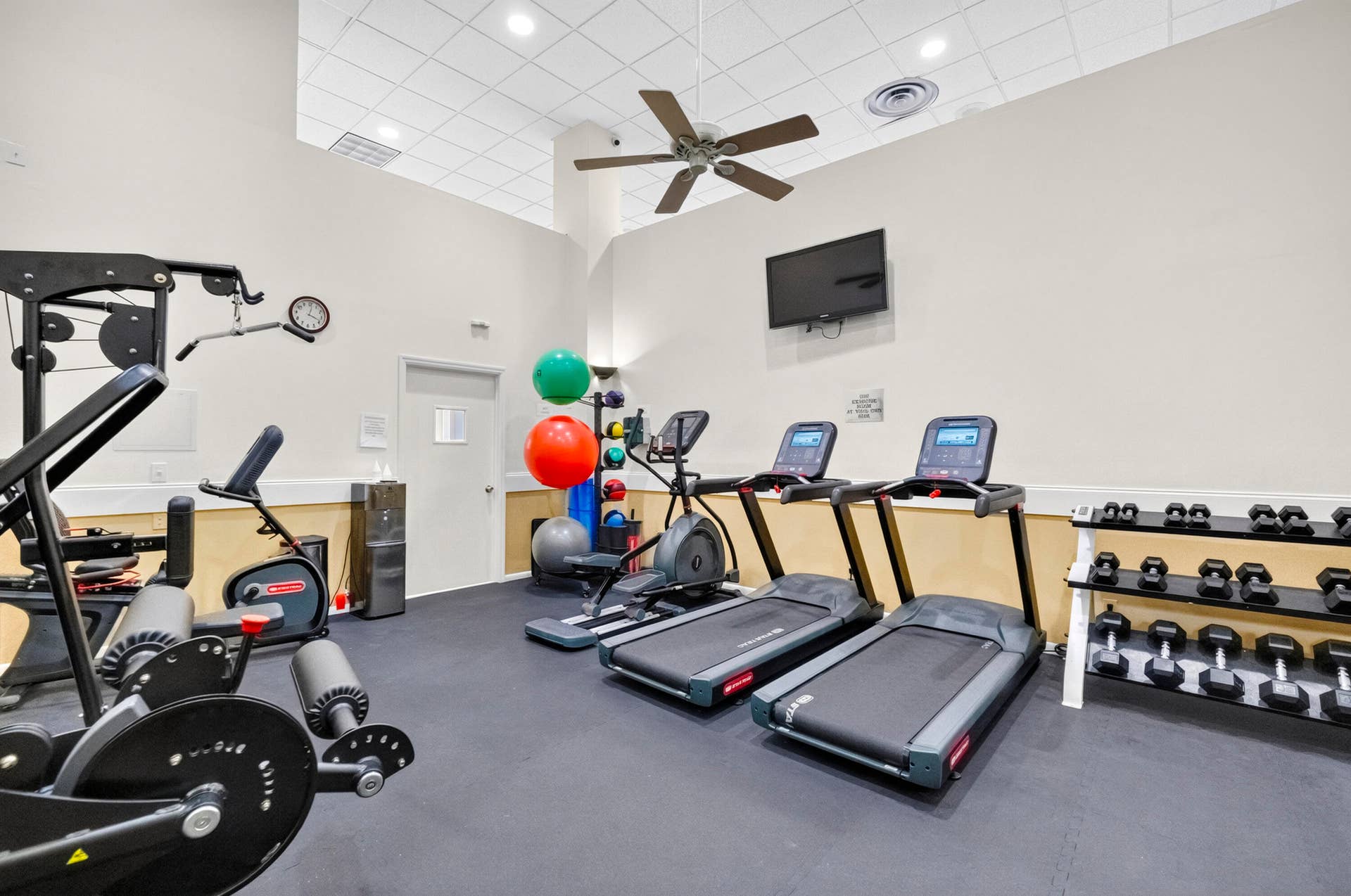 3589 S Ocean Boulevard, #26, South Palm Beach, FL 33480 35-8I8A0491