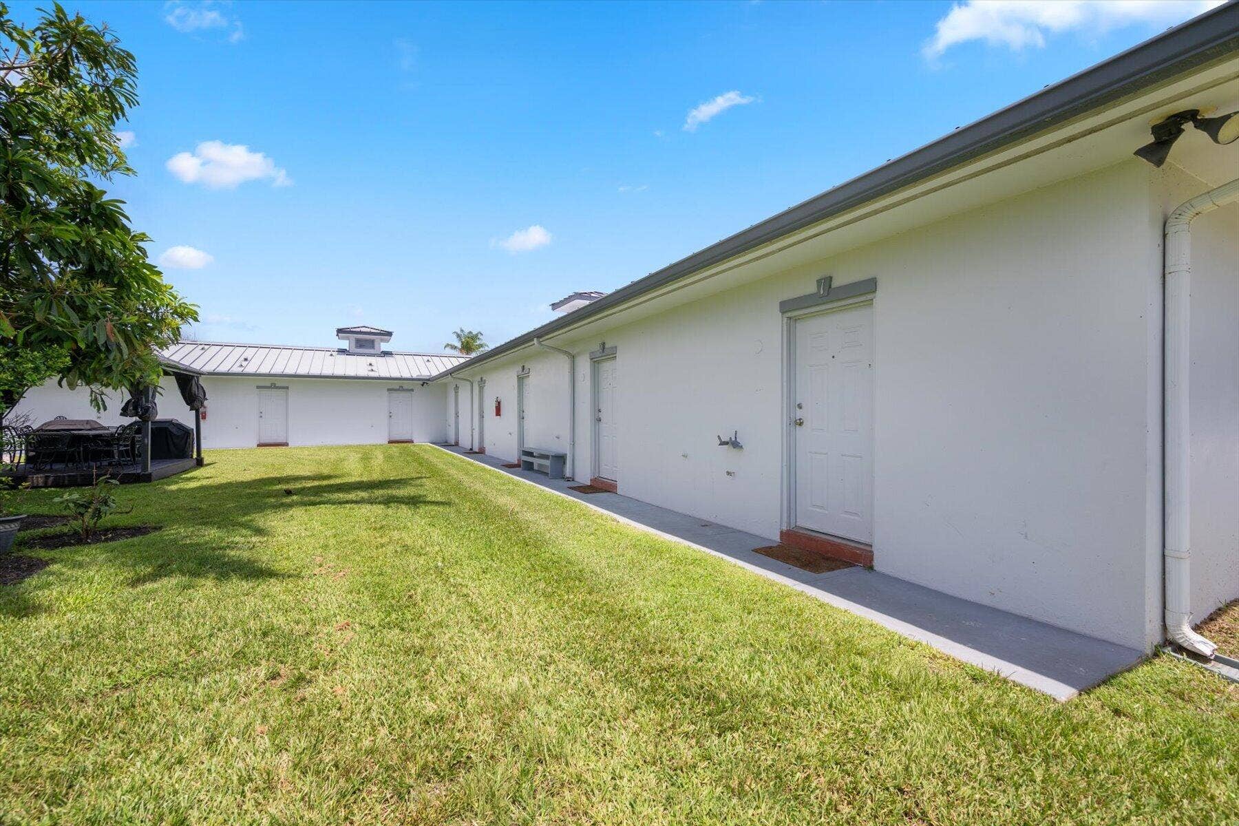 3604 Olde Hampton Drive, #1a -1h, Wellington, FL 33414 40-DSC_7044