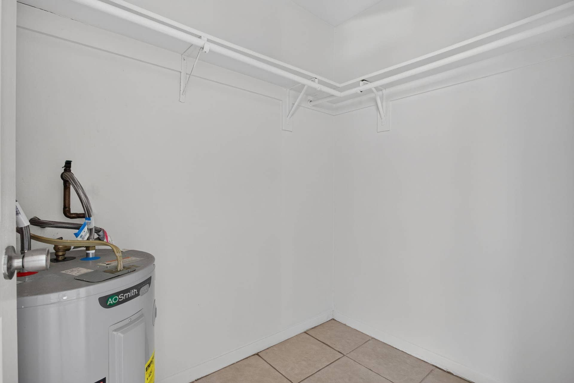 2141 NE 42nd Street, #112, Lighthouse Point, FL 33064 33-web-or-mls-2141-1126