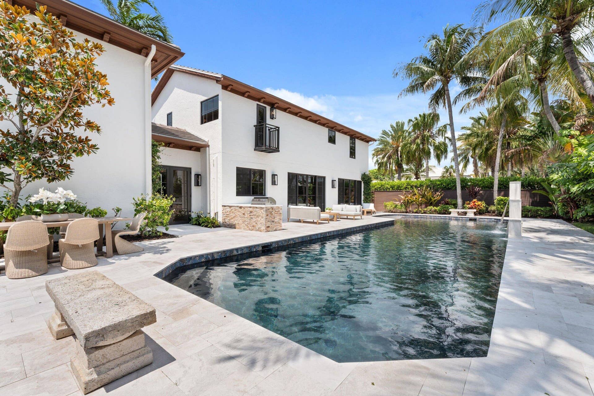 257 E Lakewood Road, West Palm Beach, FL 33405 66_smg09458