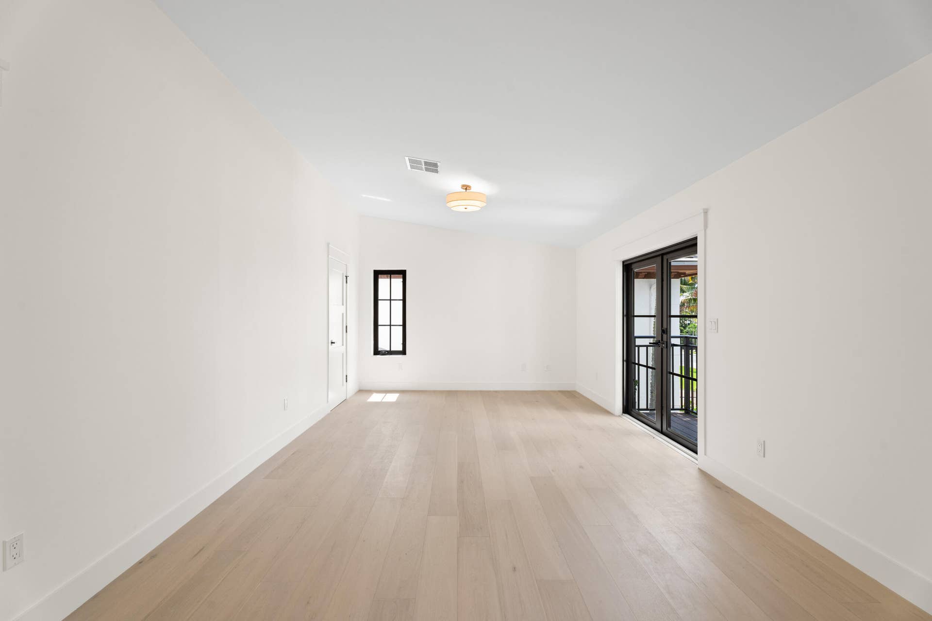 257 E Lakewood Road, West Palm Beach, FL 33405 27_smg09188