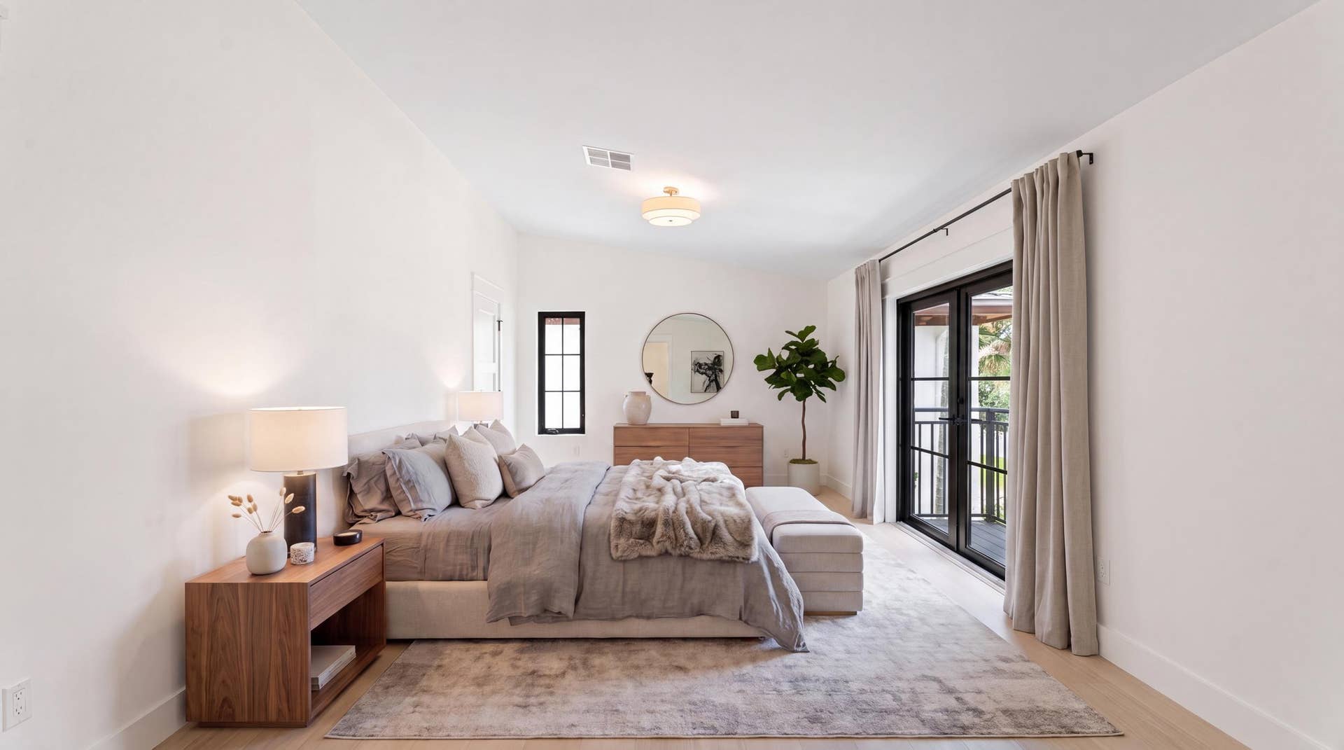 257 E Lakewood Road, West Palm Beach, FL 33405 virtually staged