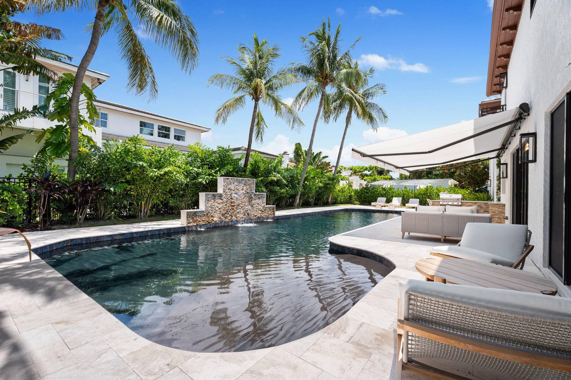 257 E Lakewood Road, West Palm Beach, FL 33405 6_smg08599