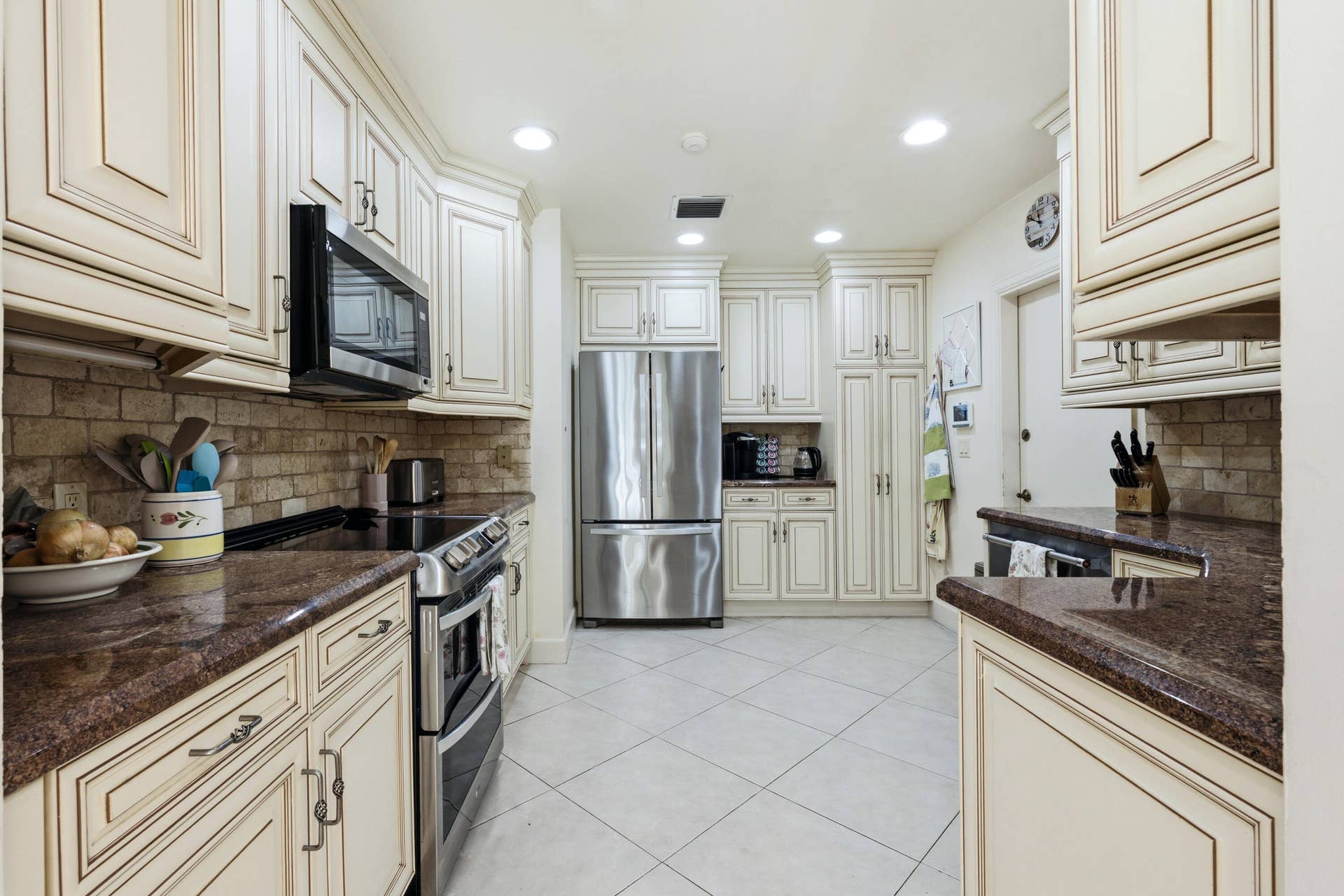 265 Fairview Road, Palm Beach, FL 33480 DSC_1001