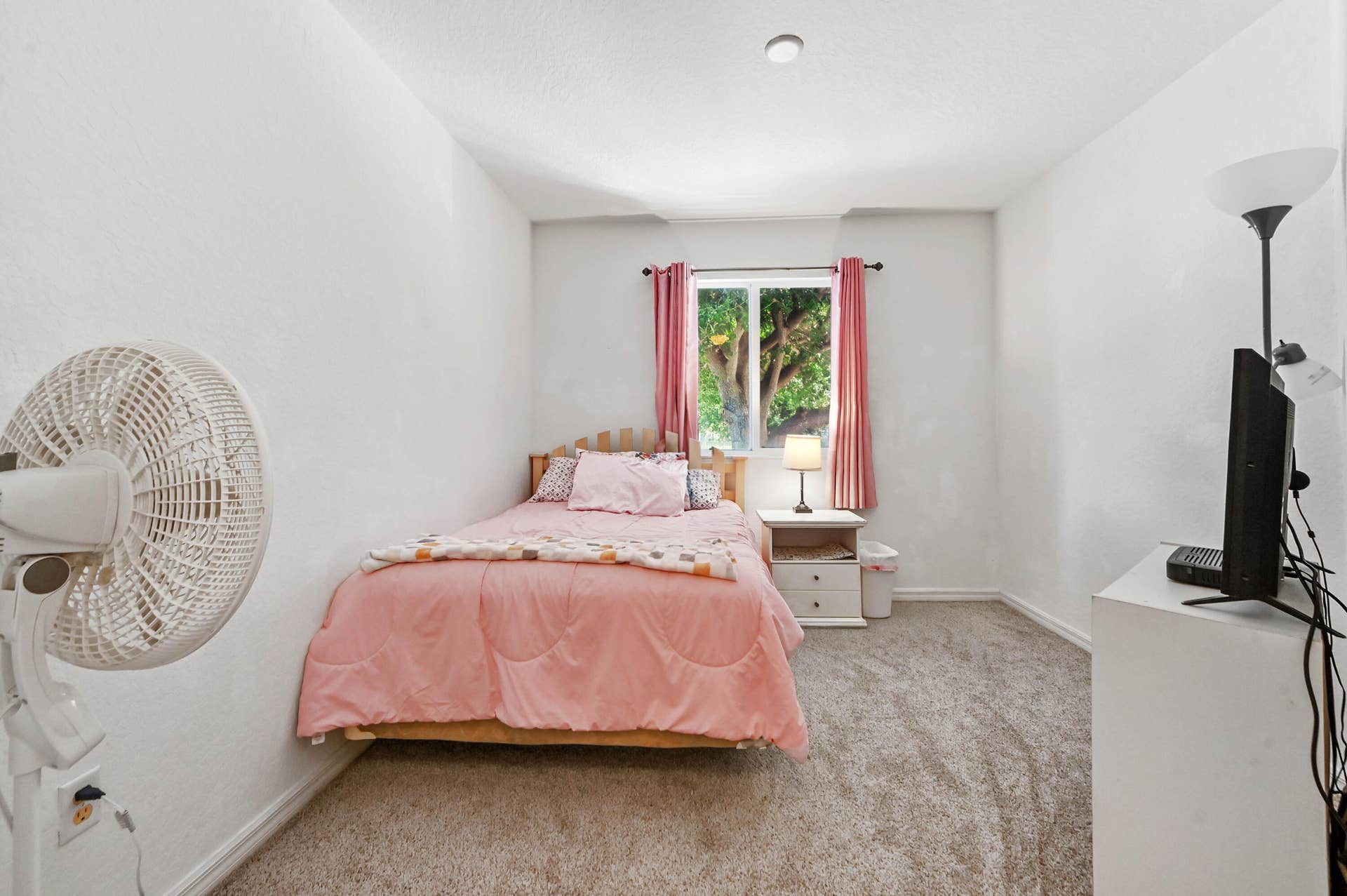1941 Gardenia Court, Riviera Beach, FL 33404 18 Bedroom 03