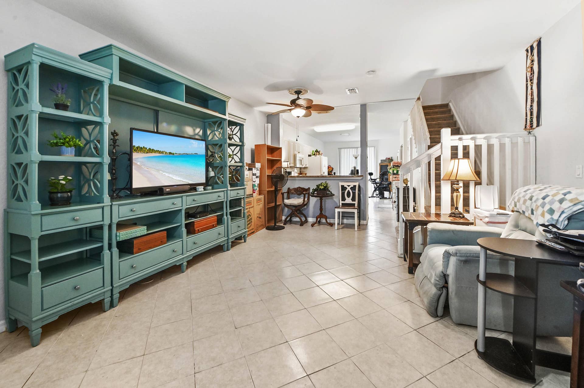 1941 Gardenia Court, Riviera Beach, FL 33404 06 Living room 03