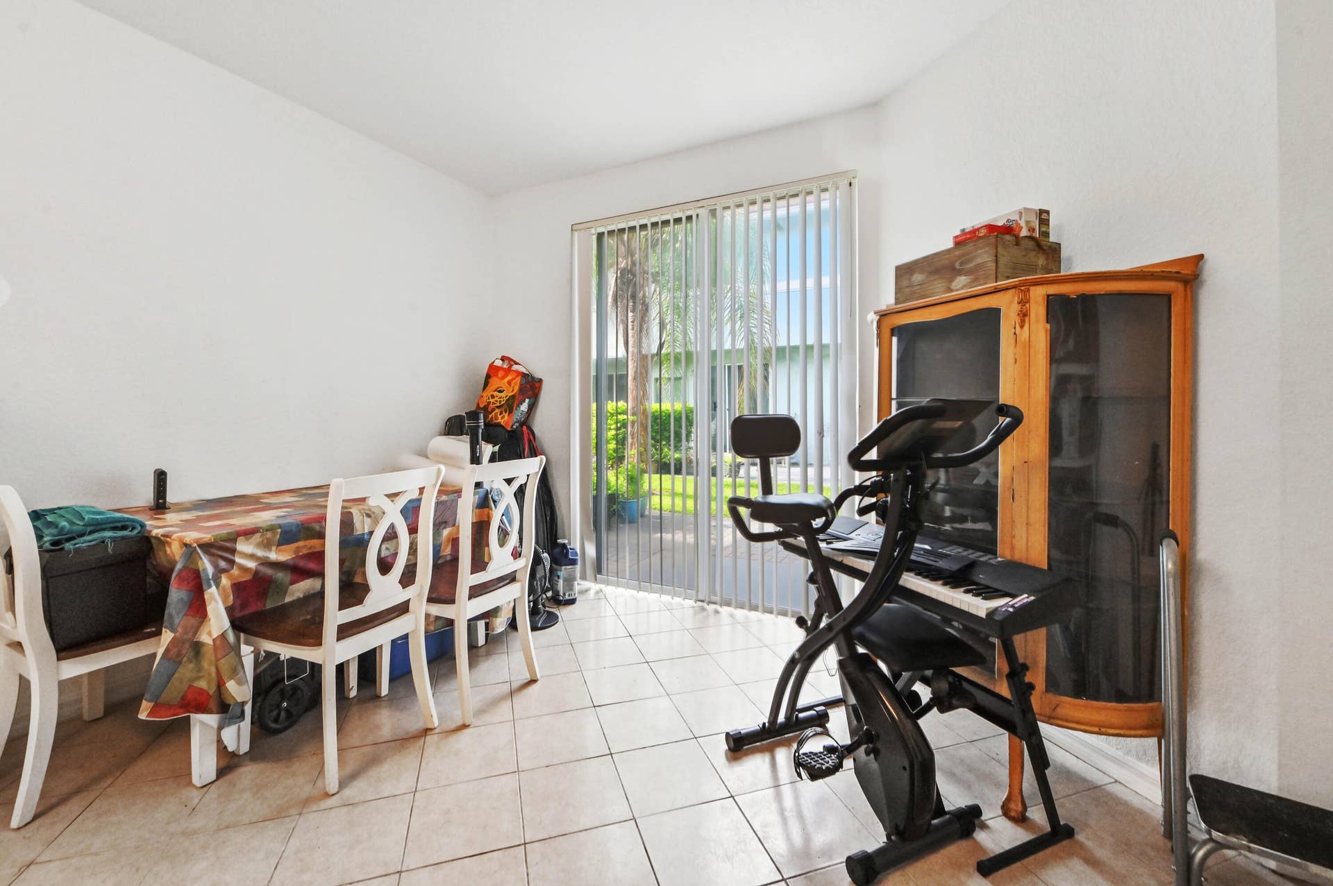 1941 Gardenia Court, Riviera Beach, FL 33404 11 Dining area 01