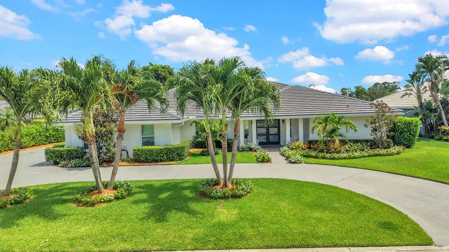Property photo for 341 Glenbrook Drive, Atlantis, FL
