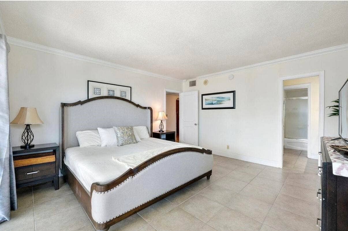 1500 S Ocean Boulevard, #706, Lauderdale By The Sea, FL 33062 IMG_7070
