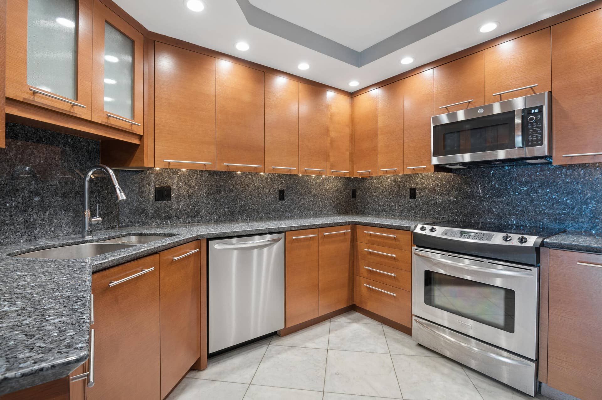 07-Buckley-2100 S Ocean Ln #703-7