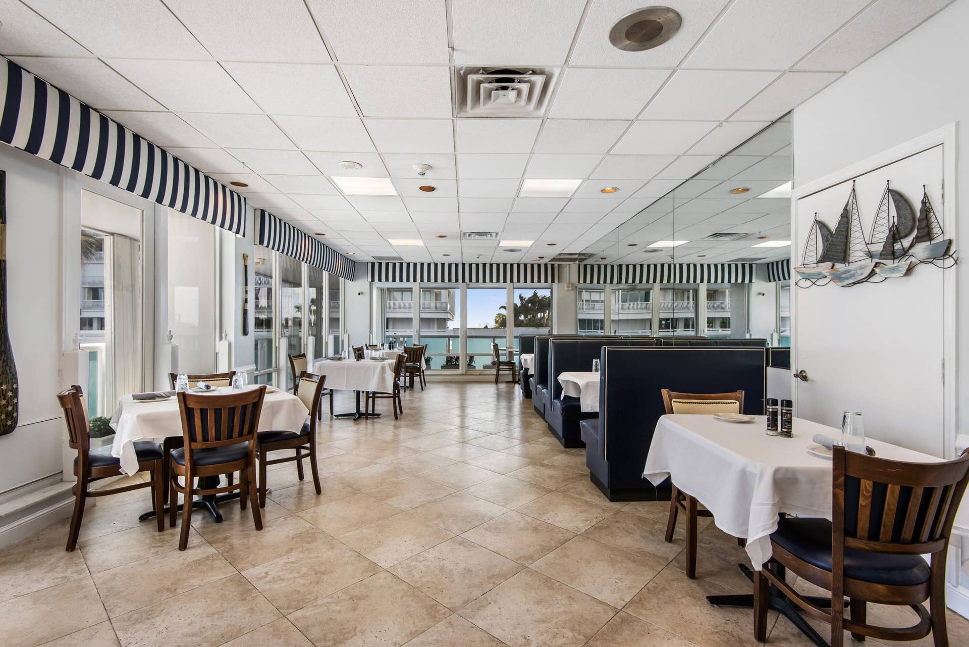 32-26_2100SOceanBlvd_1403_900007_ShipsGa