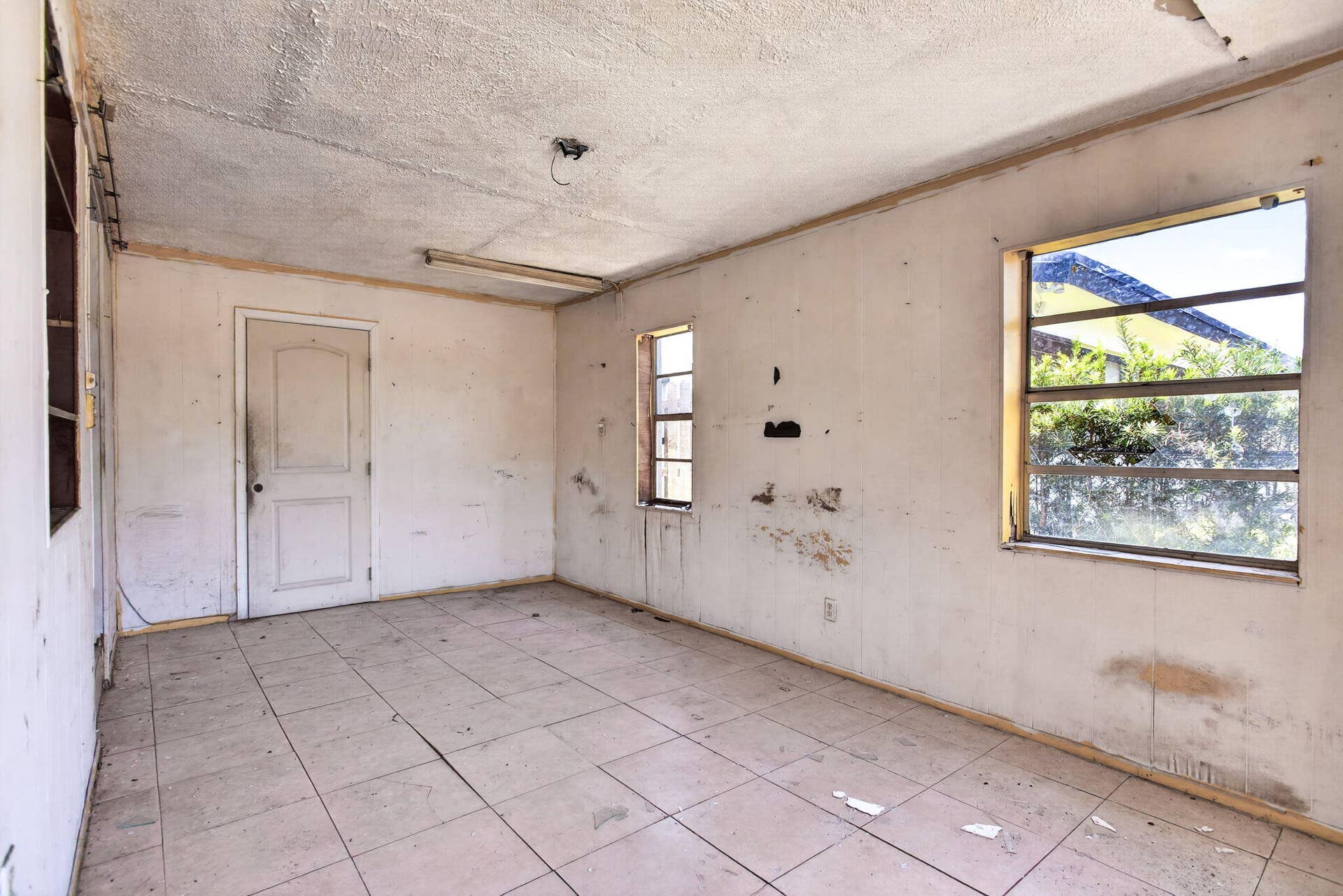 511 NW 17th Avenue, Fort Lauderdale, FL 33311 19-web-or-mls-511 -9732