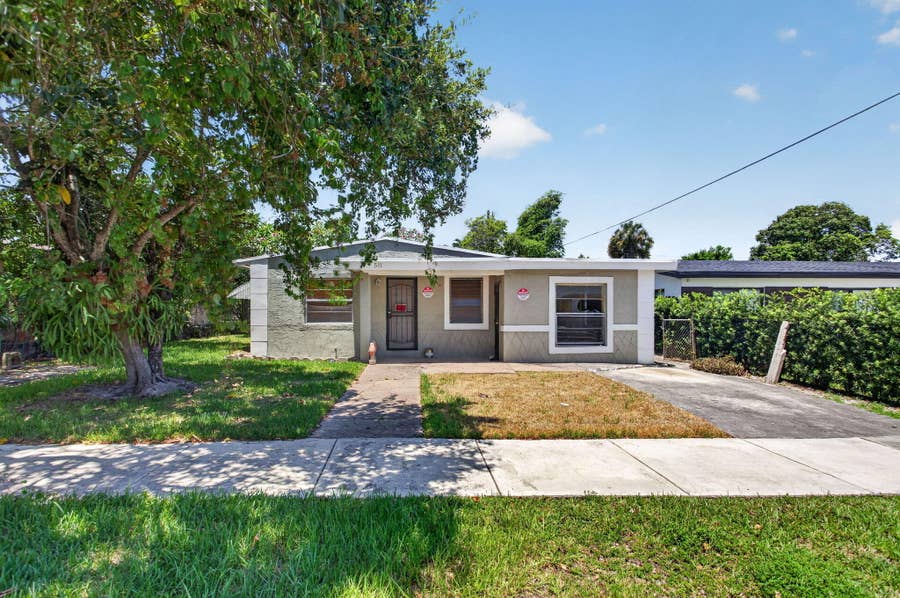 Property photo for 511 NW 17th Avenue, Fort Lauderdale, FL