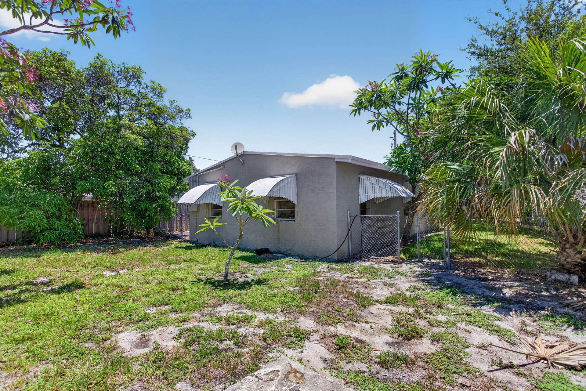 511 NW 17th Avenue, Fort Lauderdale, FL 33311 5-web-or-mls-511 -9660