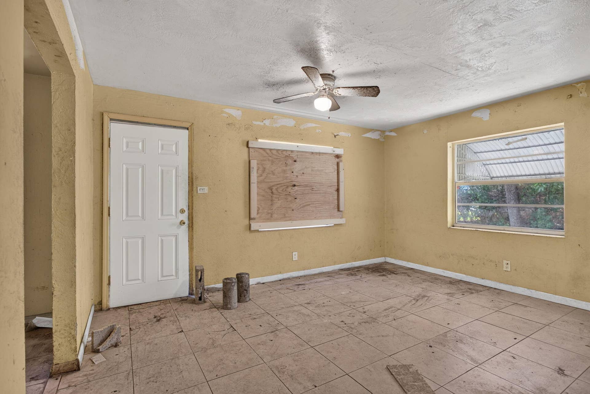 511 NW 17th Avenue, Fort Lauderdale, FL 33311 10-web-or-mls-511 -9685